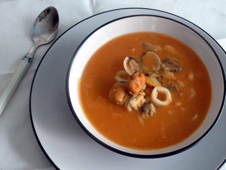 Sopa crema de pescado y marisco