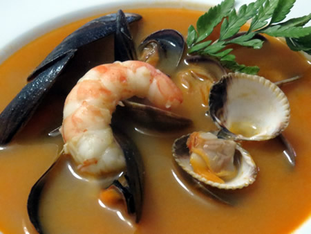 Sopa lista, para una cena romántica