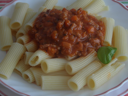 Rigatone con Boloñesa