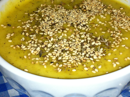 Crema de calabacín con sésamo